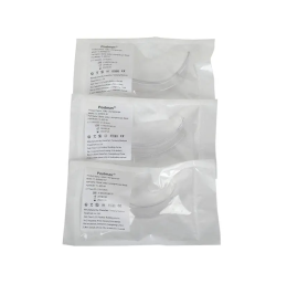 Зображення, яке показує напівпрозору індивідуальну упаковку, що містить одноразовий клинок, з видимим маркуванням Postman, символами стерильності та іншими технічними характеристиками продукту  