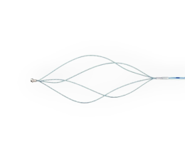 Відкритий ендоскопічний кошик-пастка, сплетений з тонкого нітинолового дроту, що формує спіральну конфігурацію. Зображення ілюструє спіральний кошик для захоплення