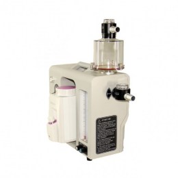 Бічна панель апарату, де видно частину дихального контуру, а також маркування.